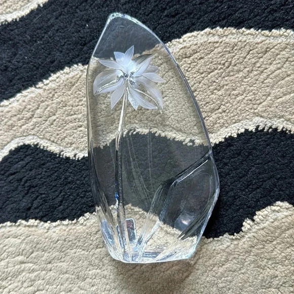 Vintage Mats Jonasson Crystal Paperweight - Picture 3 of 5